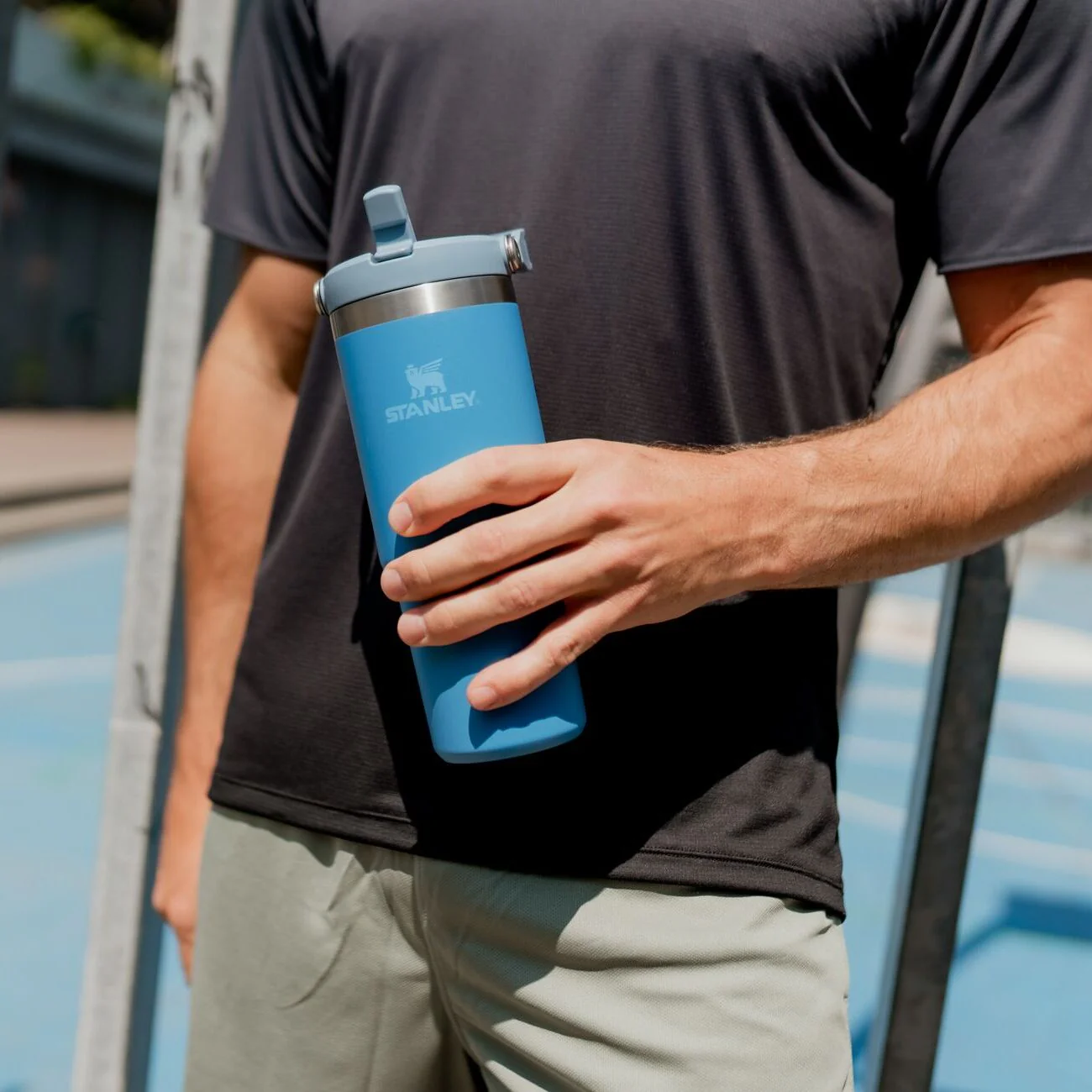 IceFlow™ Flip Straw 2.0 Tumbler | 0.89L - Image 17