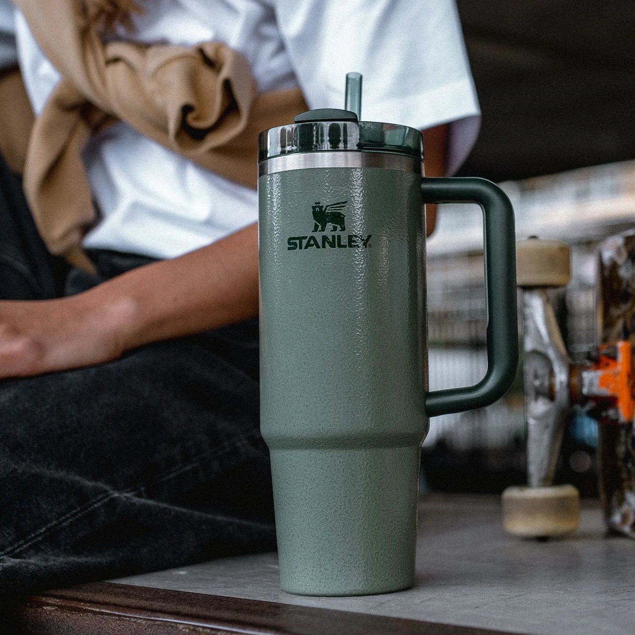 Quencher® H2.0 FlowState™ Tumbler | 0.89L - Image 17