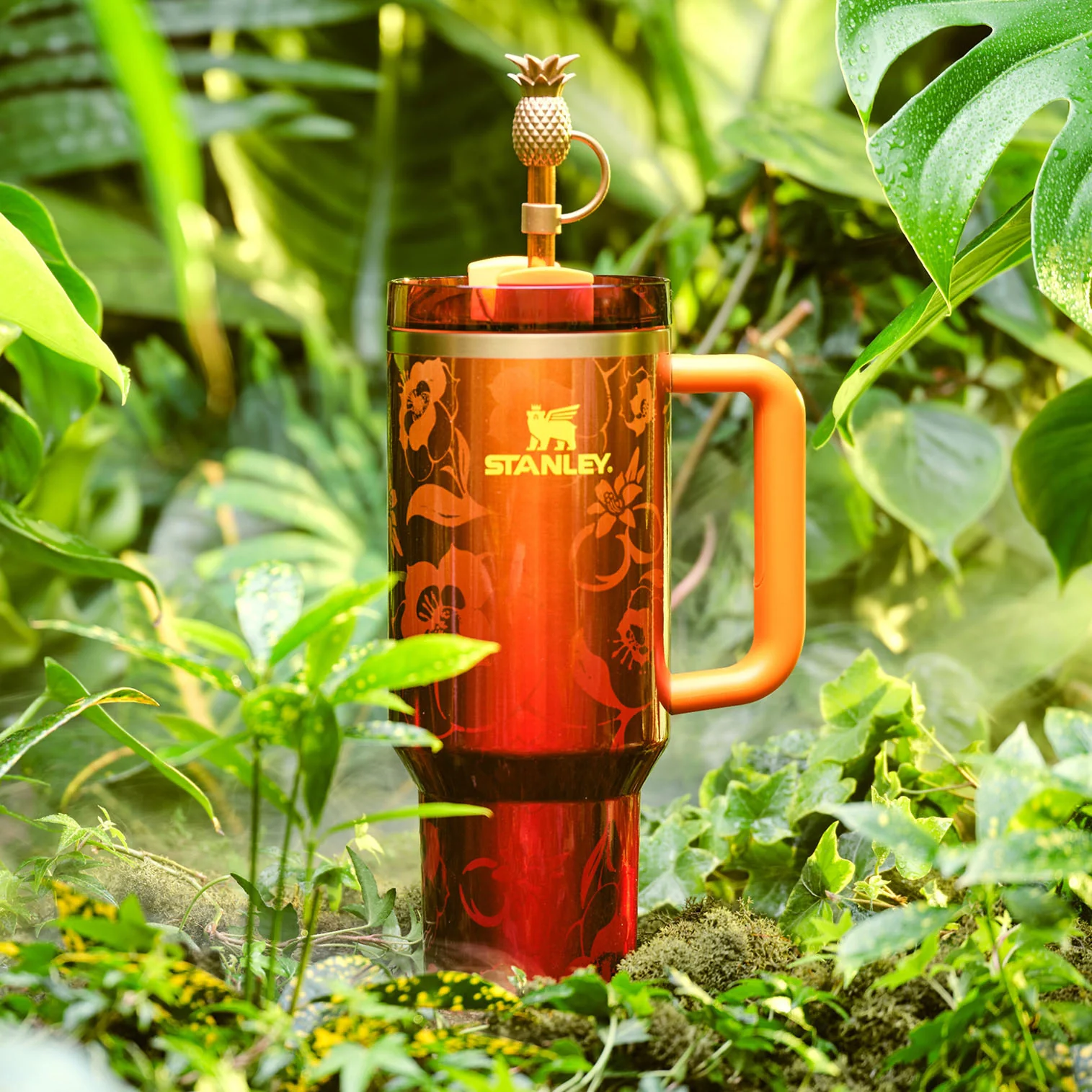 Stanley 1913 x Karol G Quencher® H2.0 FlowState™ Tumbler | 0.89L - Image 9
